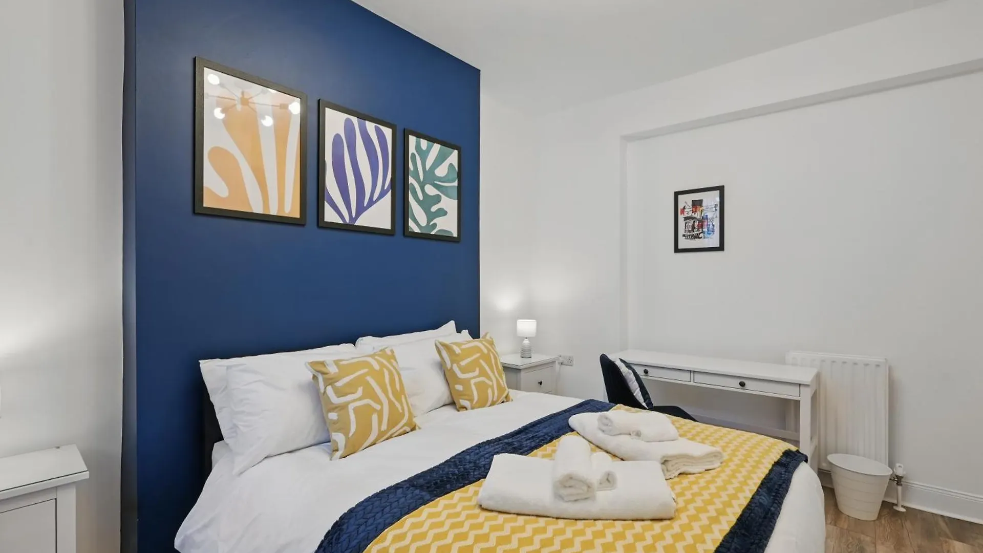 Central Flat 3 Bedroom, 2 Bathroom - Staybynumbers ベルファスト アパート