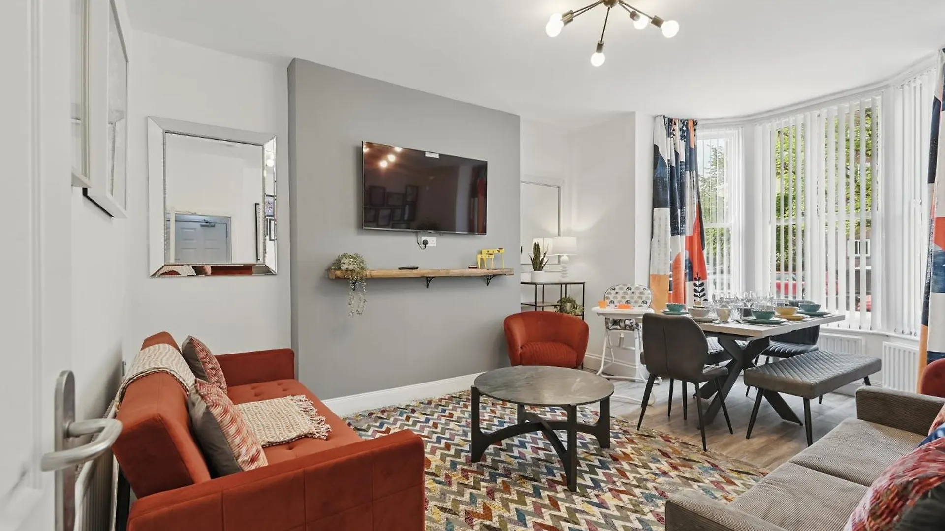 Central Flat 3 Bedroom, 2 Bathroom - Staybynumbers ベルファスト 0*,  イギリス
