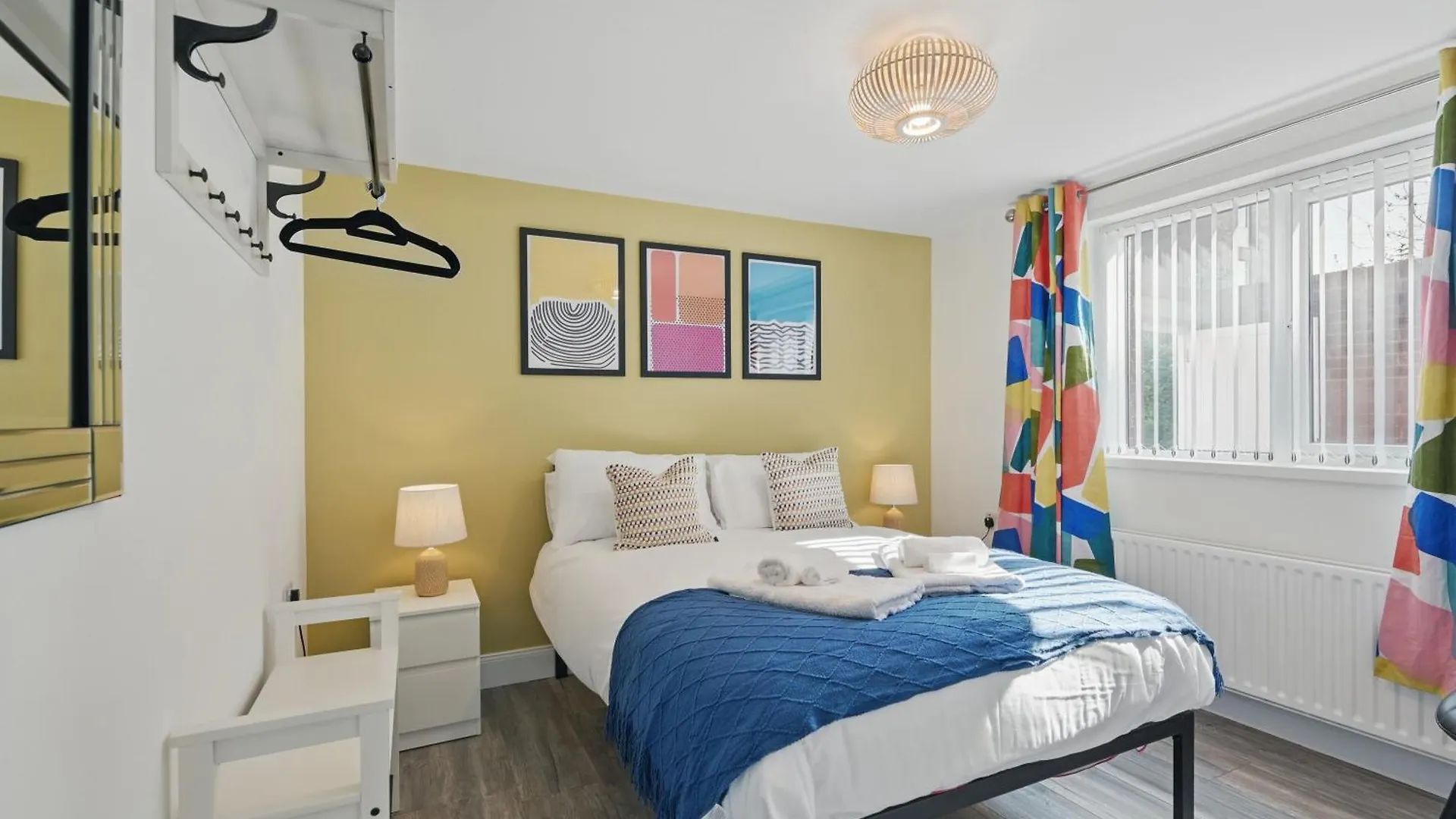 Central Flat 3 Bedroom, 2 Bathroom - Staybynumbers ベルファスト