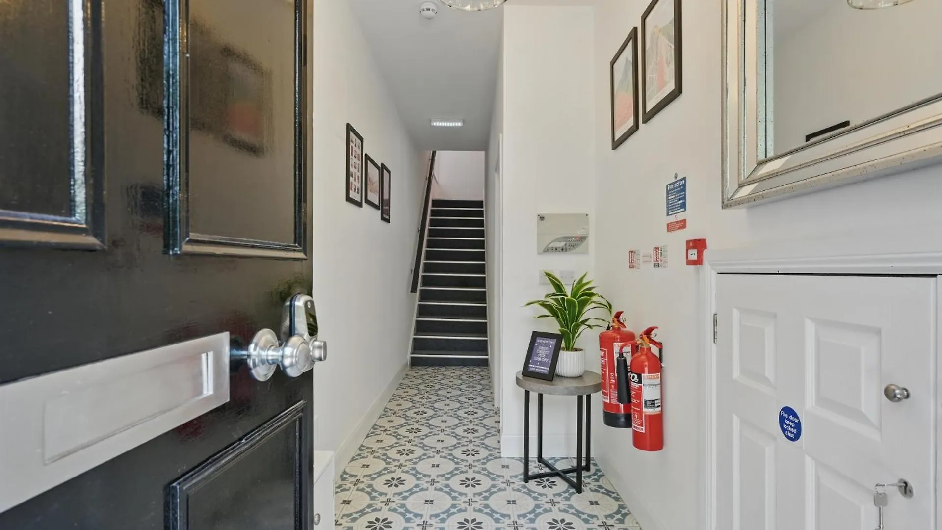 Διαμέρισμα Central Flat 3 Bedroom, 2 Bathroom - Staybynumbers Μπέλφαστ